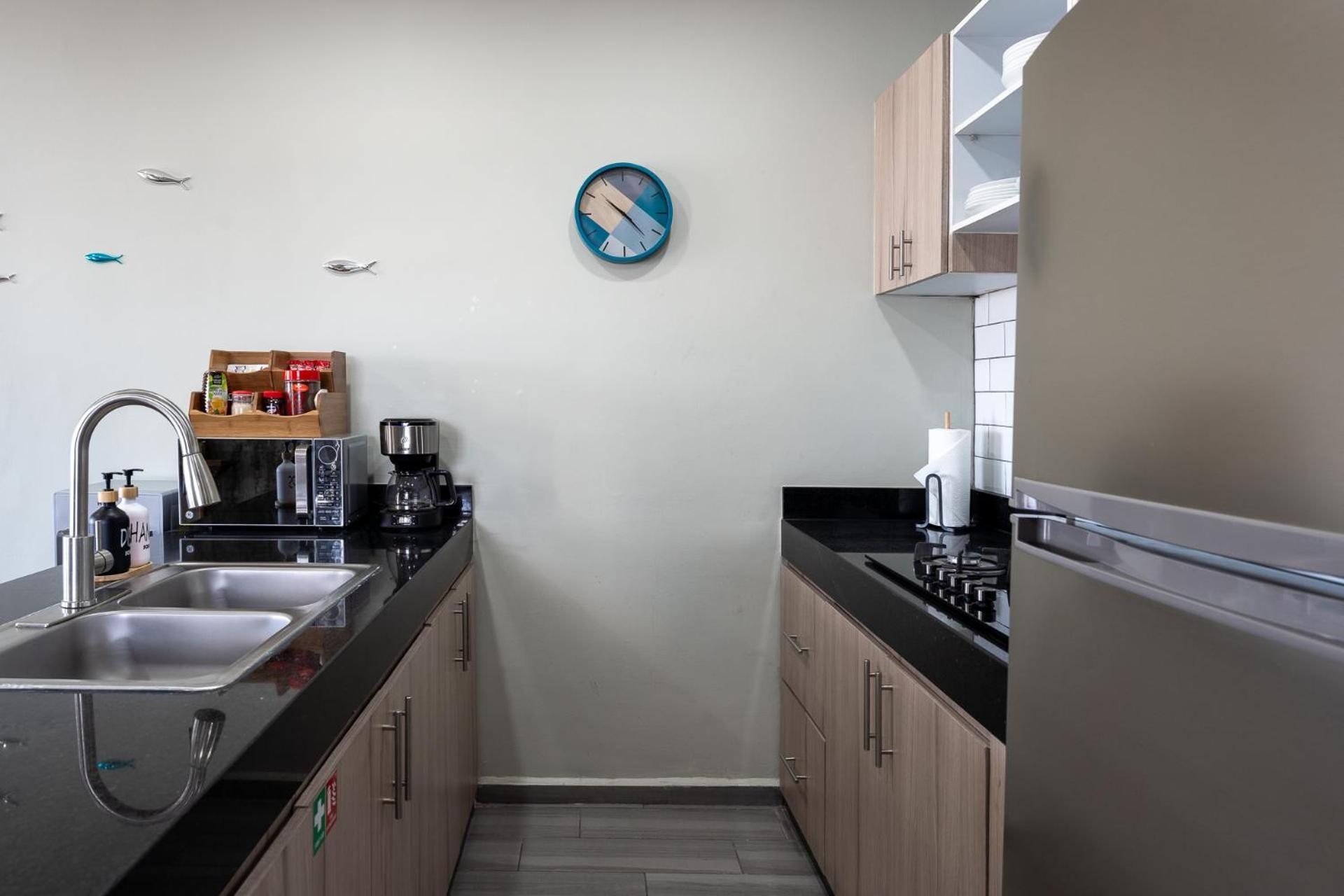 New & Modern, 5 Star Area, Walk 2 Beach, Pool, Views, King Bed Масатлан Екстериор снимка